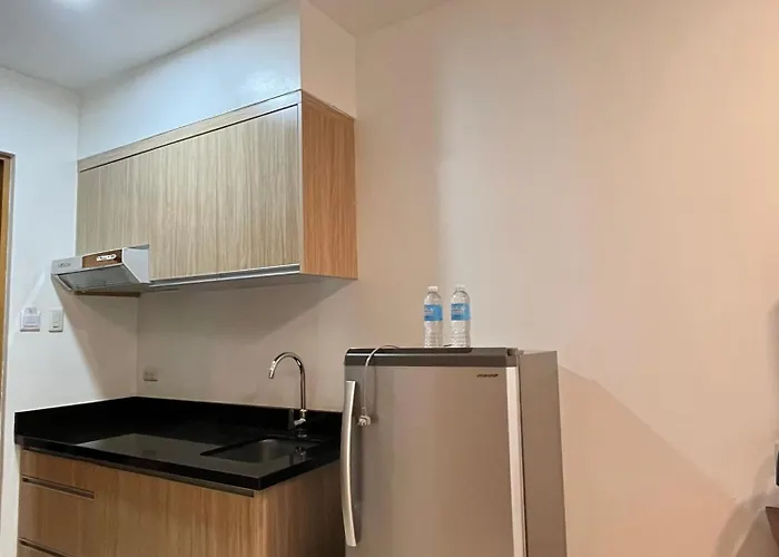Chatswood Residences And マンダウエ・シティ
